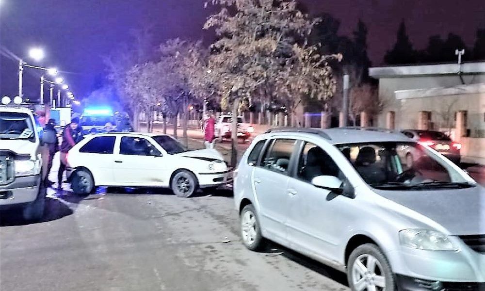 Trelew manejando alcoholizado chocó le secuestraron el auto y lo