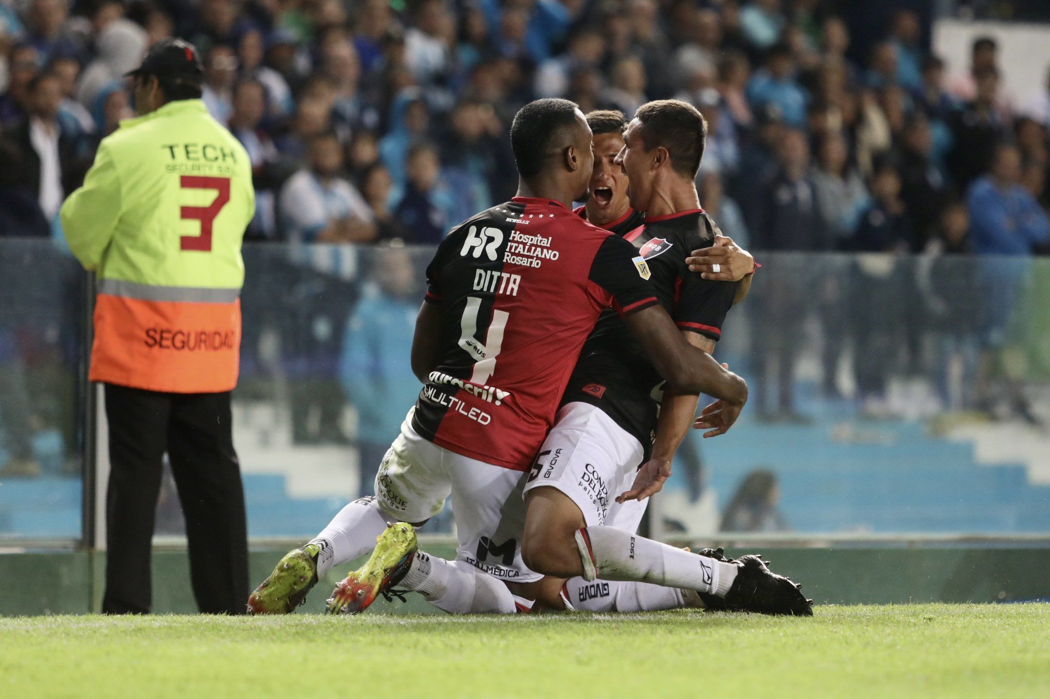 Video Newell S Venci A Racing En El Cilindro De Avellaneda Radio