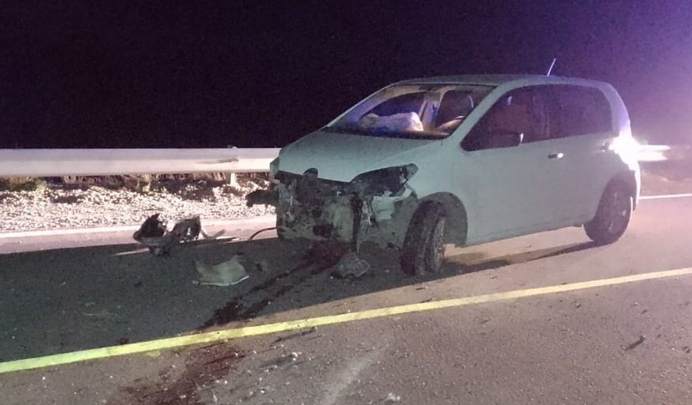 Lo Encandil Otro Auto Y Choc Contra Un Guardarrail En La Ruta