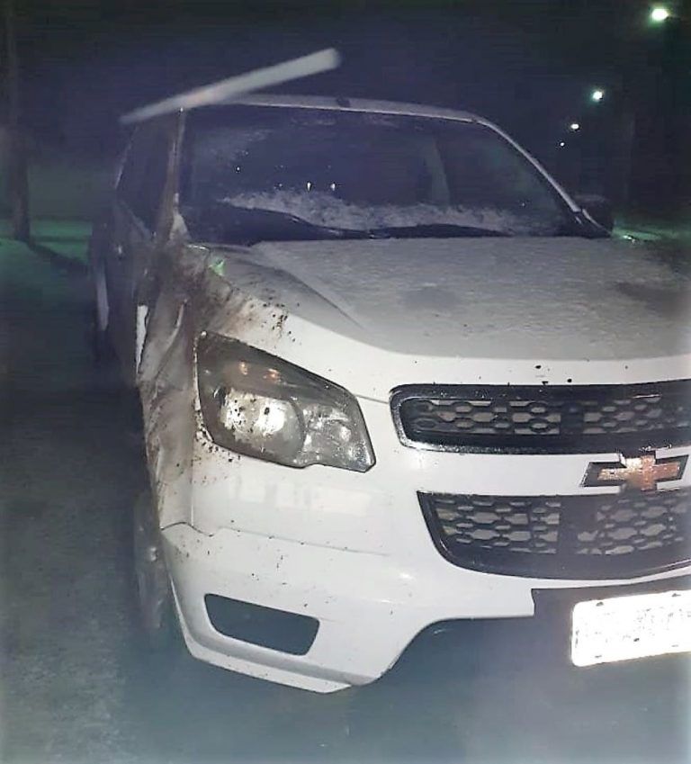 Volcó camioneta del Ministerio de Educación cerca de Garayalde y sus 4 ocupantes terminaron en el hospital