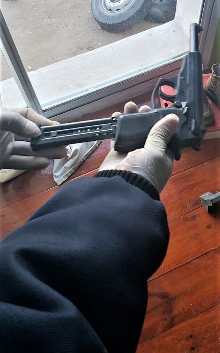 En Comodoro despreciable sujeto mató a un perro a tiros, la policía le allanó la casa y le secuestró el arma