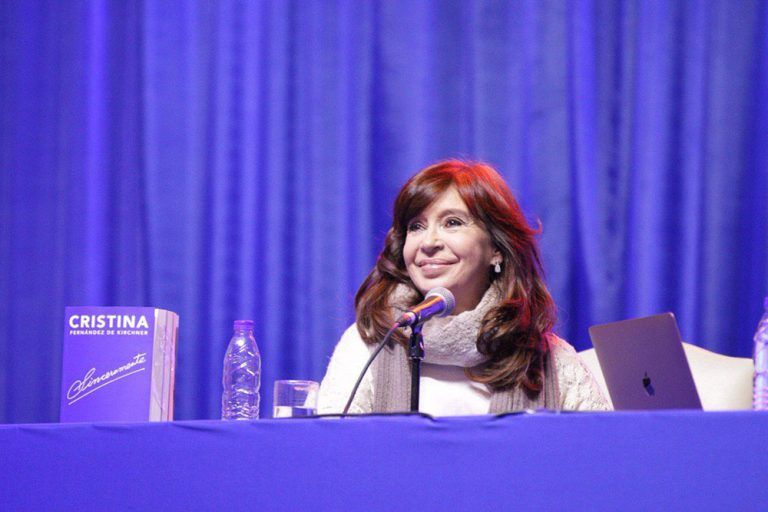 “Hay que ver qué pasó y quién tiene que pagar la deuda”
