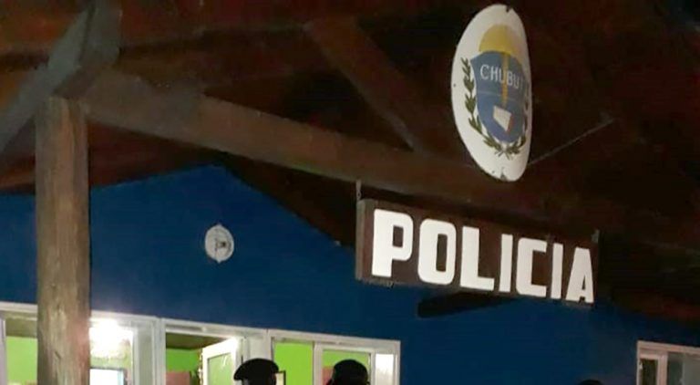 Un joven se encuentra grave tras ser apuñalado por su hermano