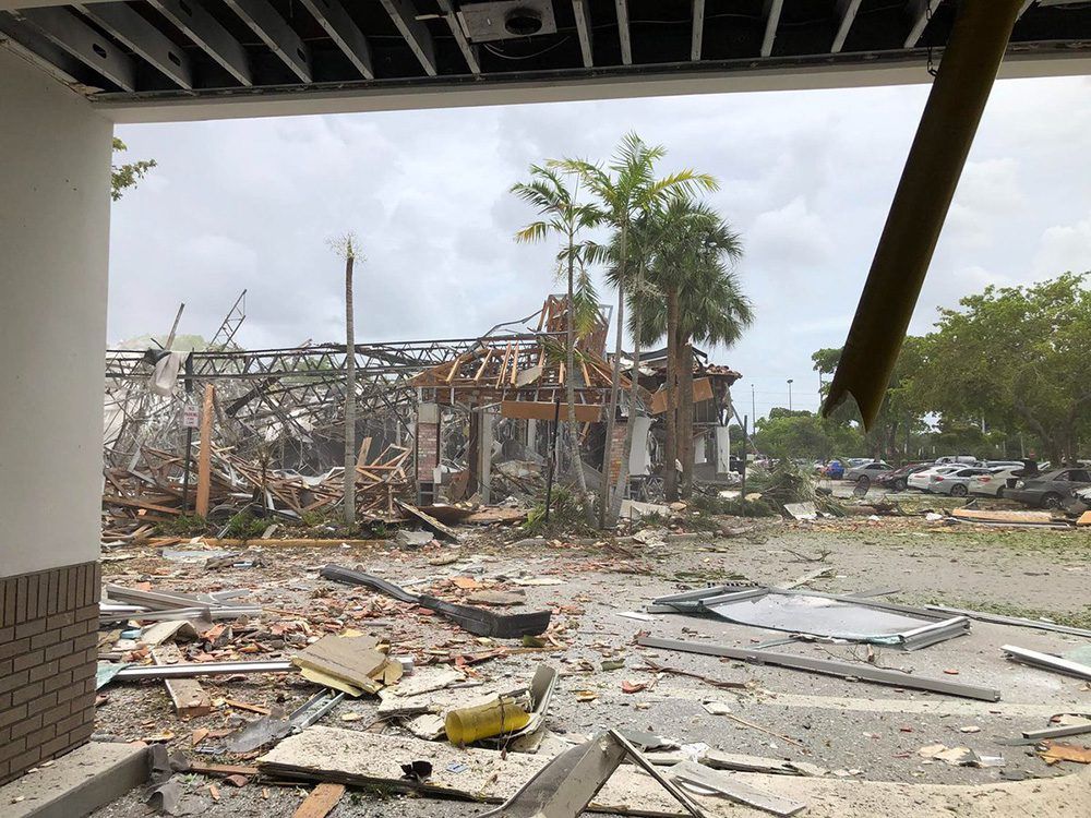 Explosión destruyó un centro comercial en Florida