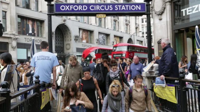 Londres: arrojaron gas tóxico en el metro