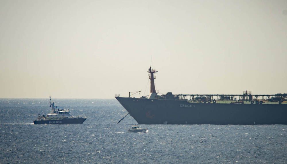 Gran Bretaña detuvo un buque petrolero iraní en Gibraltar