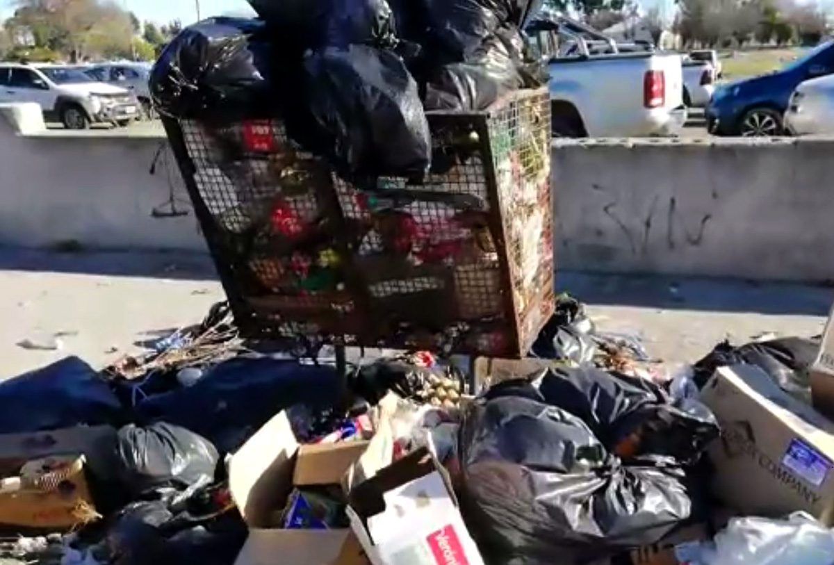 Acumulación de basura en Rawson