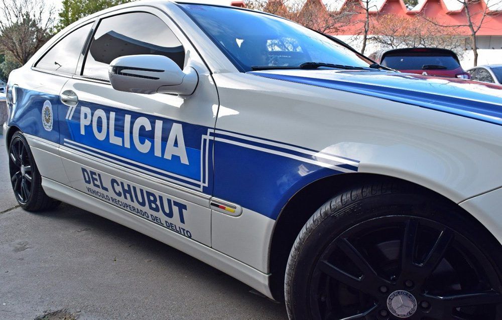 Entregaron un vehículo de alta gama a la Policía del Chubut