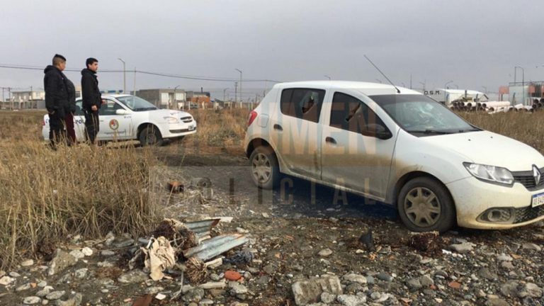 Río Grande: violento golpeó a su ex, la pareja, la madre y le robó el auto