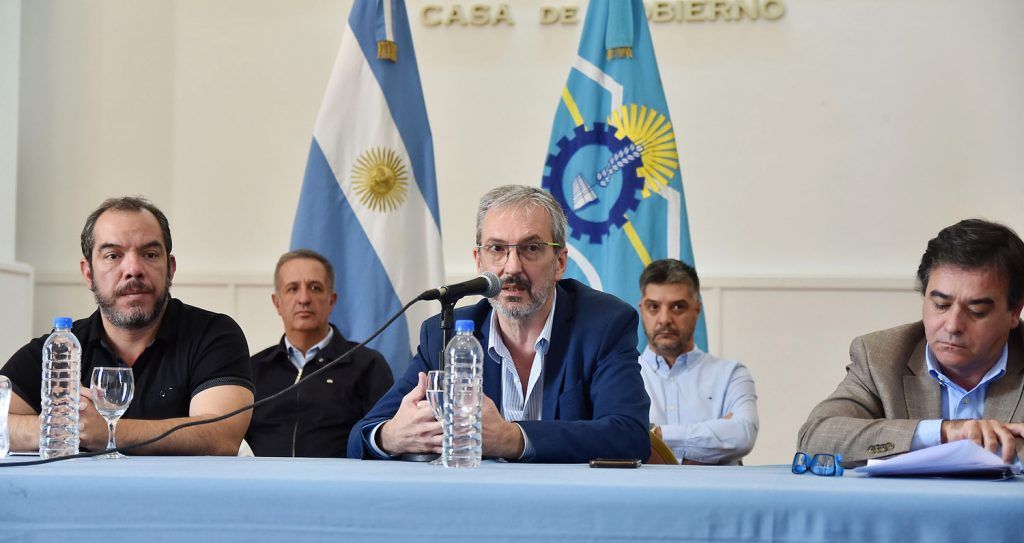 Tinelli y Arcioni aislados