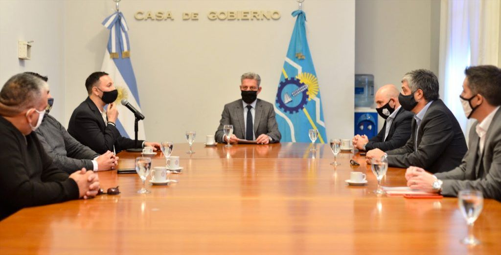 Arcioni convenio cordones cuneta con Maderna y Sastre