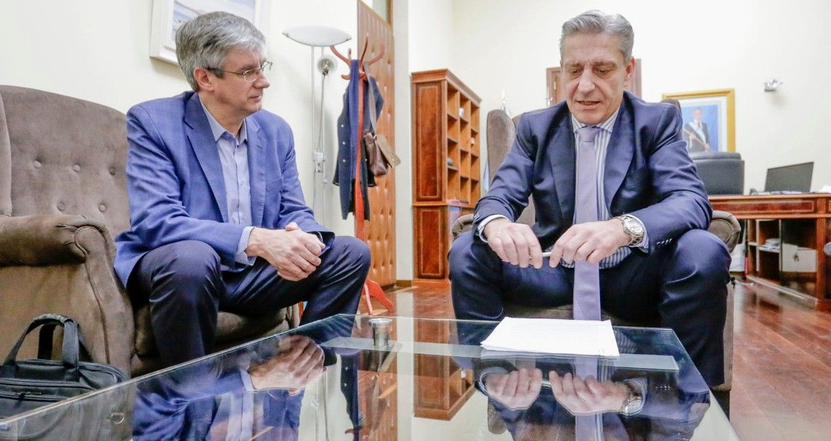 Arcioni y Ongaratto asistencia financiera