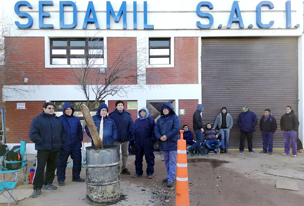 Sedamil la mitad se resiste al cierre