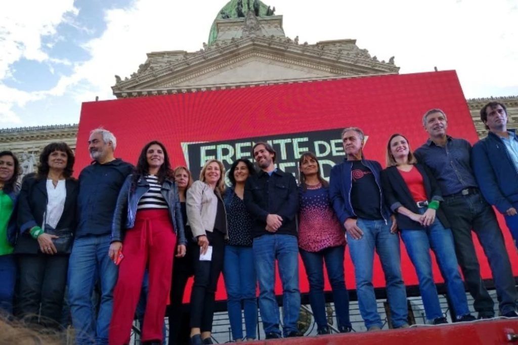 El Frente De Izquierda Unidad Cerró Su Campaña Frente Al Congreso Radio 3 Cadena Patagonia 4692