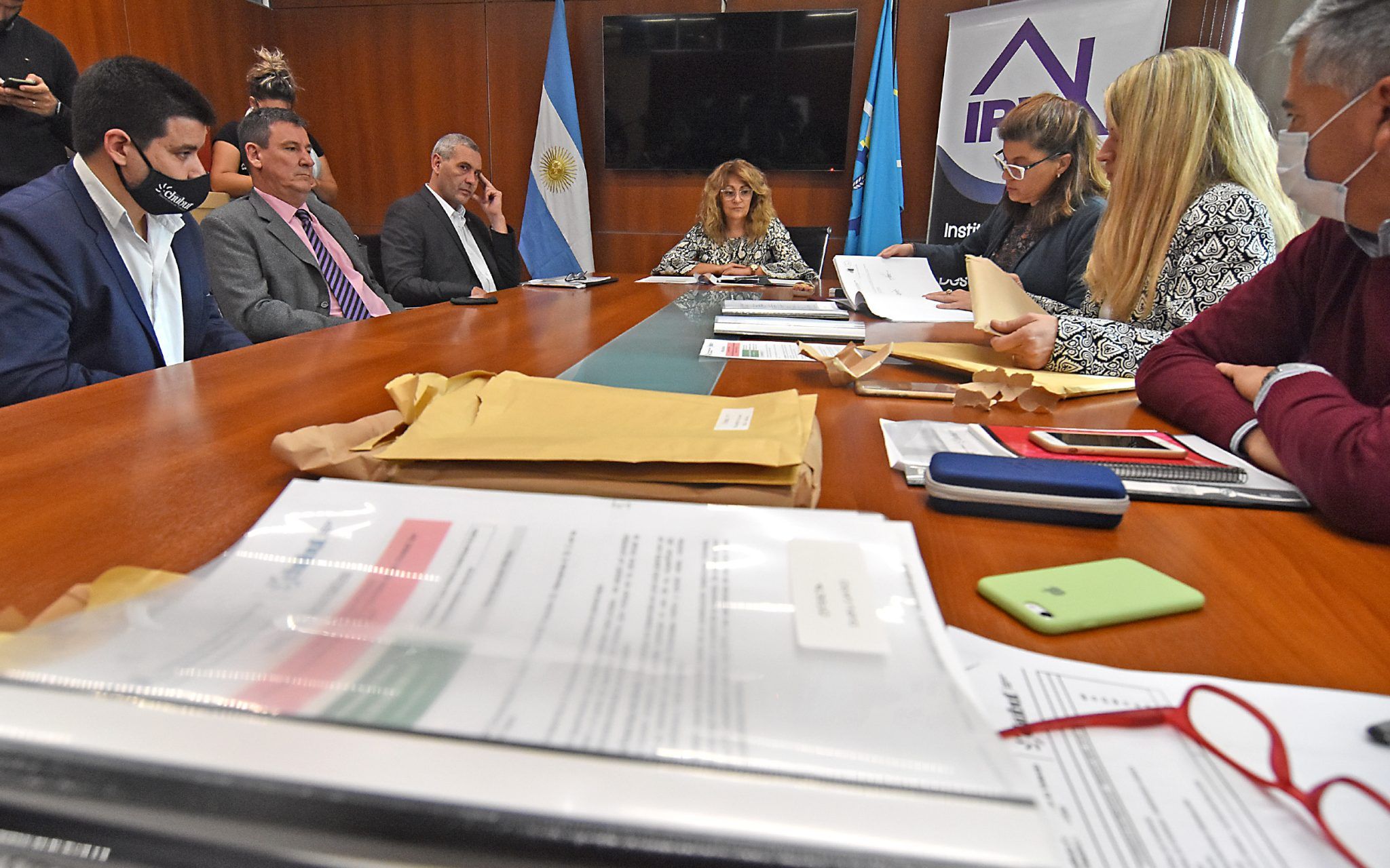 Con inversión de 400 millones, licitaron 50 viviendas y obras ...