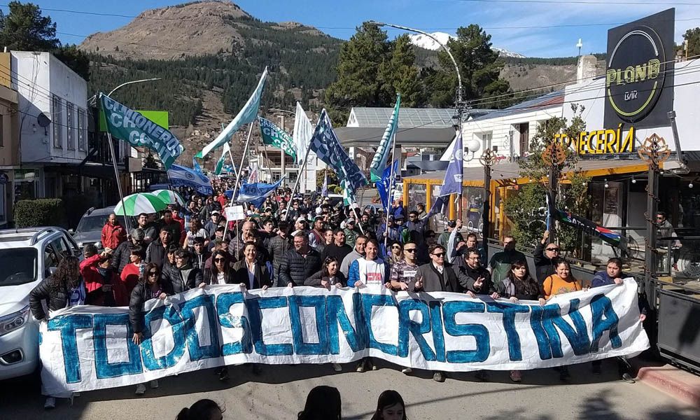 Esquel Movilización En Repudio Al Atentado Contra La Vicepresidenta