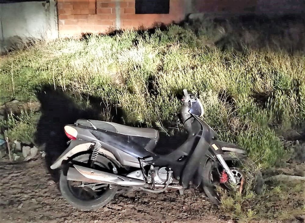 Mujer Policía Persiguió Con Su Auto A Ladrón Y Recuperó Una Moto Robada Radio 3 Cadena Patagonia 7306