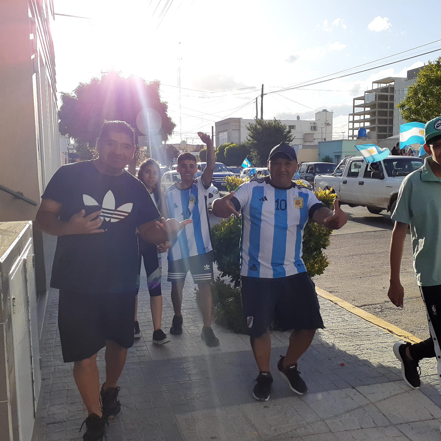 Festejos por la selección argentina en Trelew
