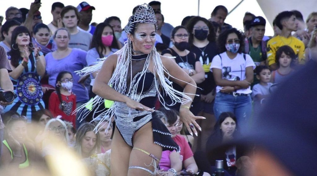 Carnaval Bahía Blanca Fuente: argenports
