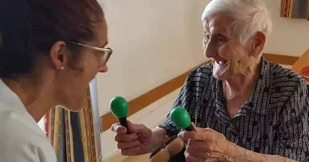 Investigan la estimulación en pacientes con Alzheimer a través de la  musicoterapia - Radio 3 Cadena Patagonia