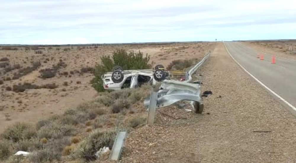 Un muerto y 3 heridos en un violento vuelco sobre Ruta 3