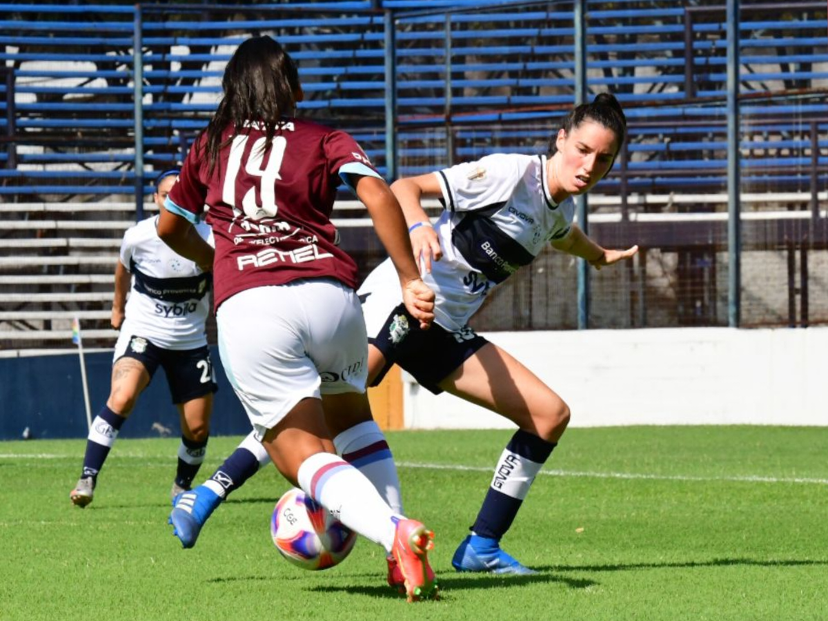 UAI Urquiza vence a Boca y se ubica primera en la Primera División  Argentina - Fémina Fútbol