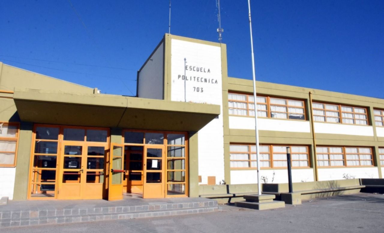 Escuela Politécnica en Puerto Madryn.