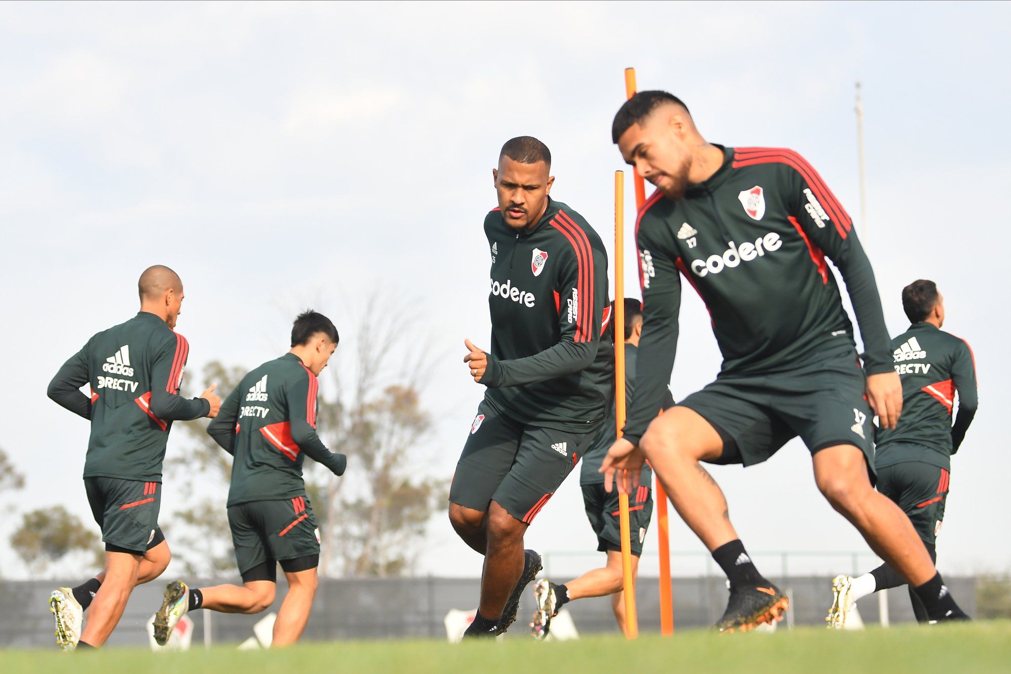 Vamos todos unidos! Con un plantel repleto de bajas, el posible equipo de  River para recibir a Talleres de Córdoba – Pasion Monumental