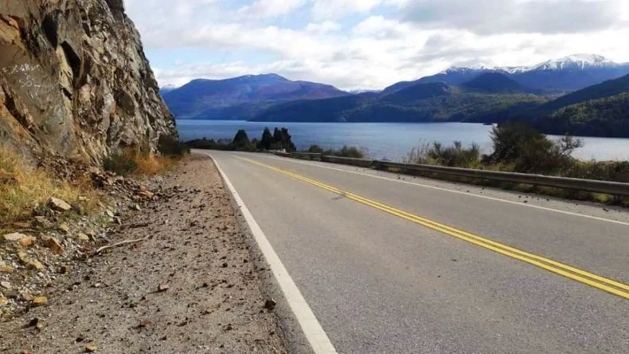 Realizan obras de mantenimiento sobre Ruta 40 entre Bariloche y El ...
