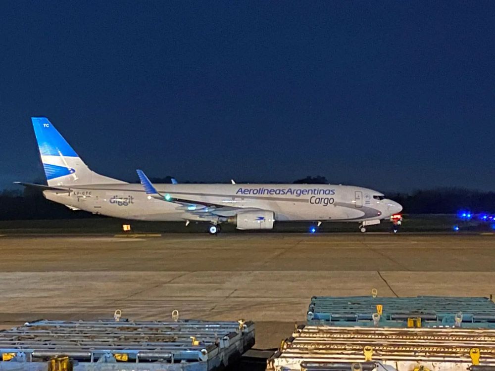 Primer Vuelo Regular De Aerolíneas Cargo