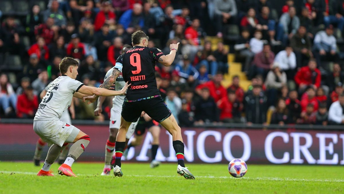 Platense y Colón no se sacaron ventajas en un empate con pocas emociones