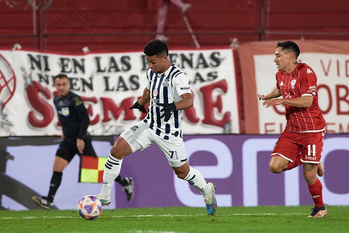 MIRÁ EL VIDEO | Así fue como Talleres postergó el festejo de River ...