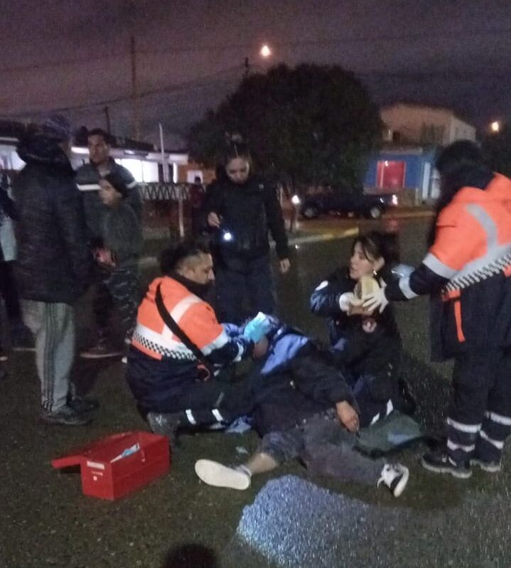 Caminaba Por El Medio De La Calle Y Fue Atropellada Por Un Auto