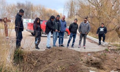 El intendente electo de Trelew, Gerardo Merino, llevó a cabo una inspección exhaustiva de las obras en el Paseo Costero y la revitalización del histórico Puente Hendre, además de familiarizarse con el funcionamiento del sistema de pluviales en la ciudad.