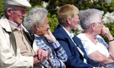 Jubilados y beneficiarios de asignaciones cobran sus haberes de octubre