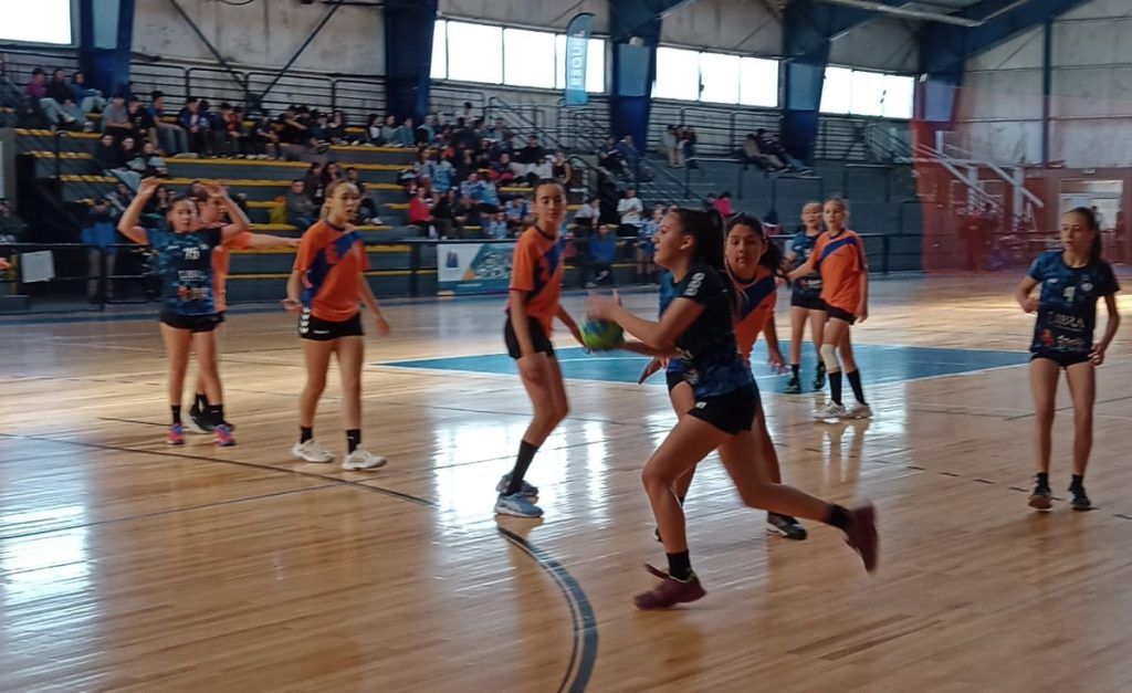 Comenzó el Torneo Nacional de Handball de Menores C en Esquel y Trevelin