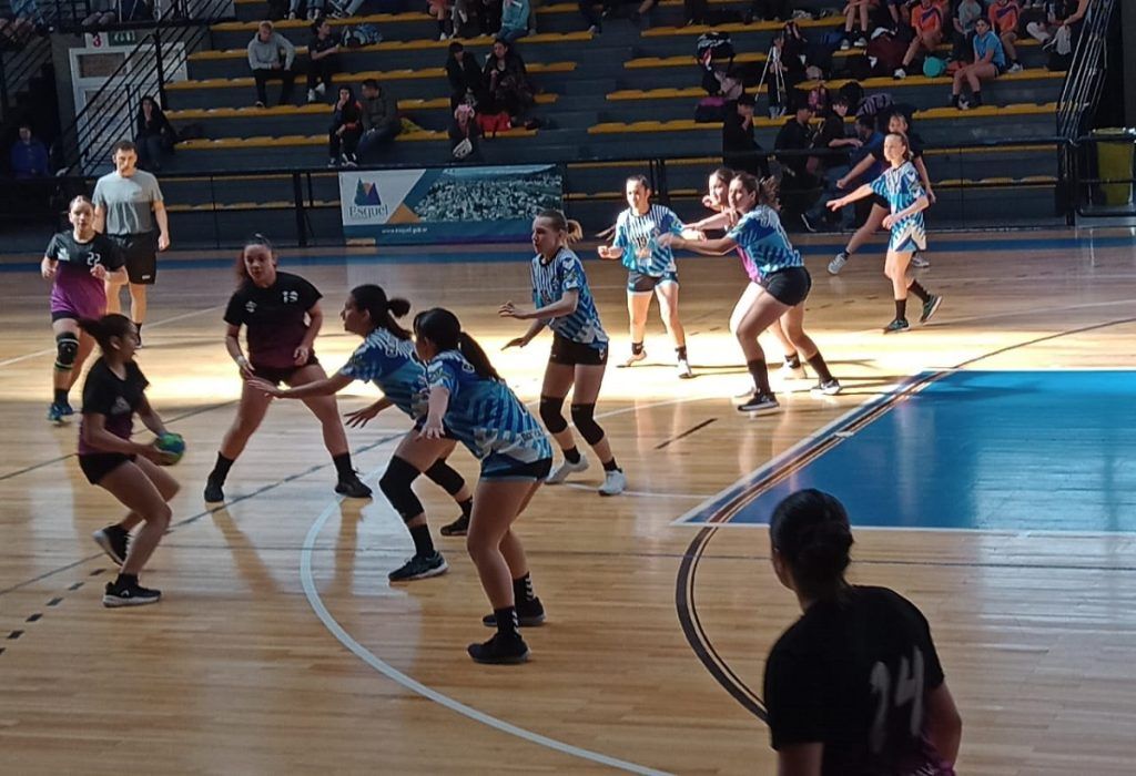 Comenzó el Torneo Nacional de Handball de Menores C en Esquel y Trevelin