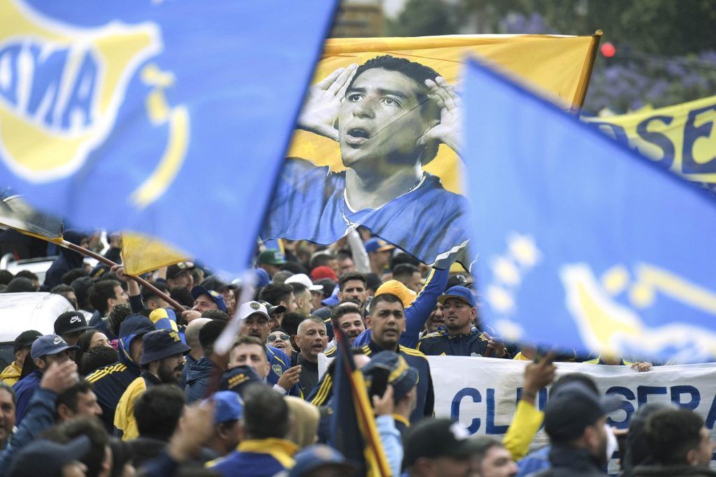 Marcha multitudinaria de hinchas de Boca en apoyo a Riquelme y elecciones en el club