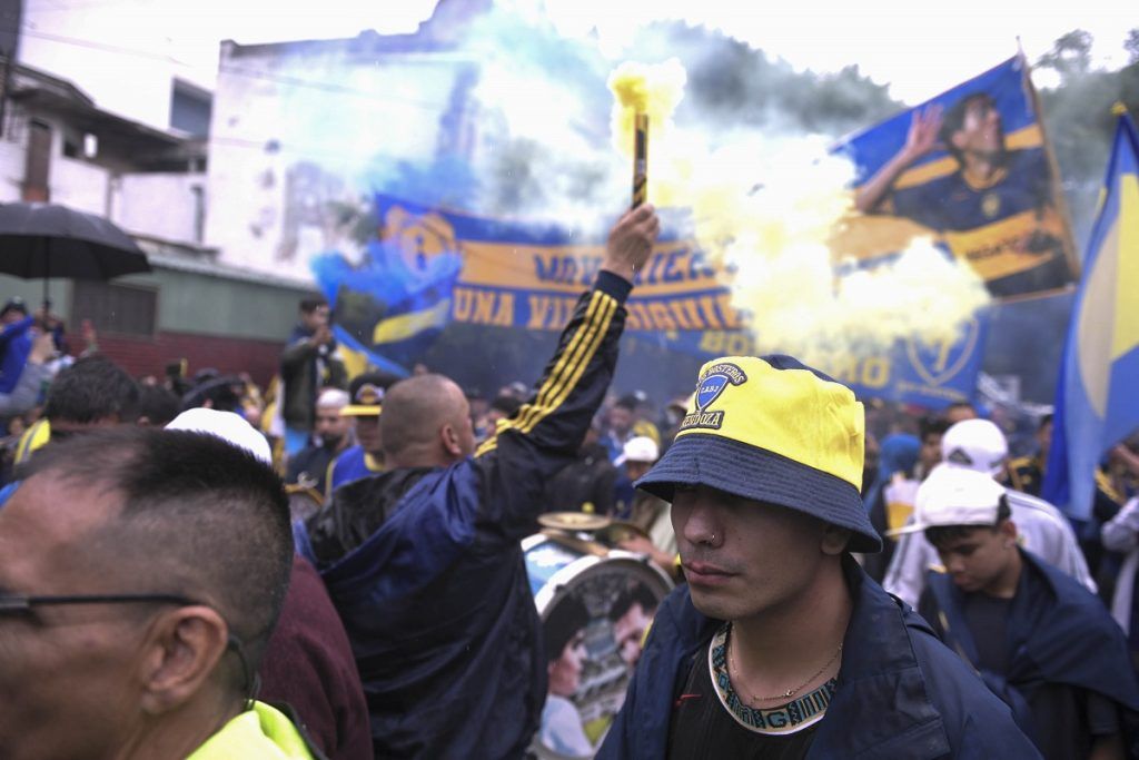Marcha multitudinaria de hinchas de Boca en apoyo a Riquelme y elecciones en el club