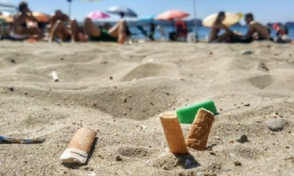 Rige la ordenanza que prohíbe fumar en playas de Mar del Plata - Radio 3  Cadena Patagonia