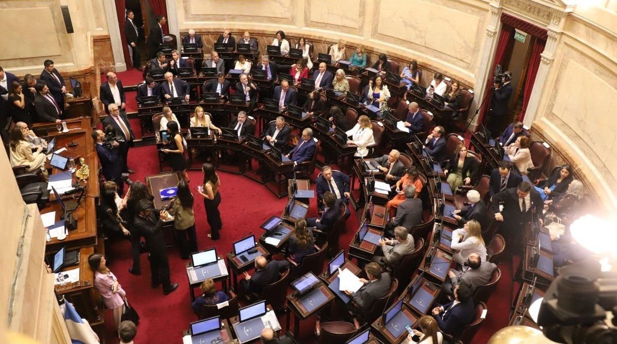 El Senado Le Tomó Juramento A Los 24 Nuevos Integrantes De La Cámara Radio 3 Cadena Patagonia 4253