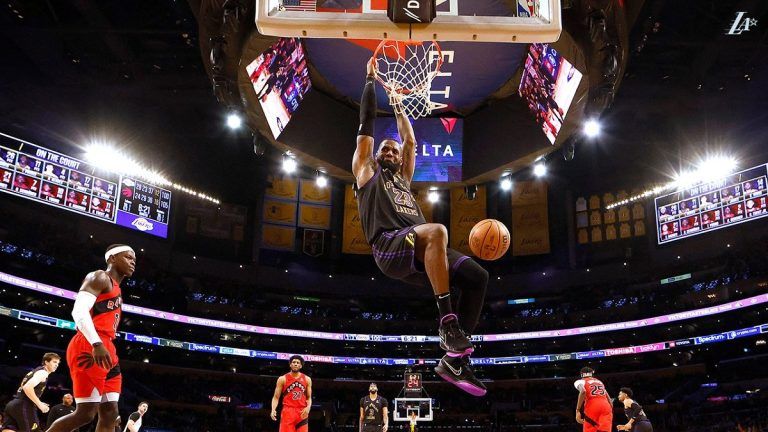 Gran victoria de los Lakers en la NBA