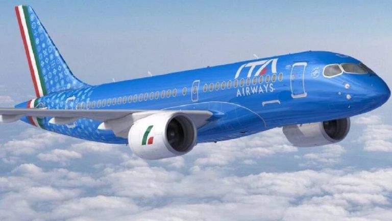 Un avión debió aterrizar en Montevideo por la muerte de un pasajero