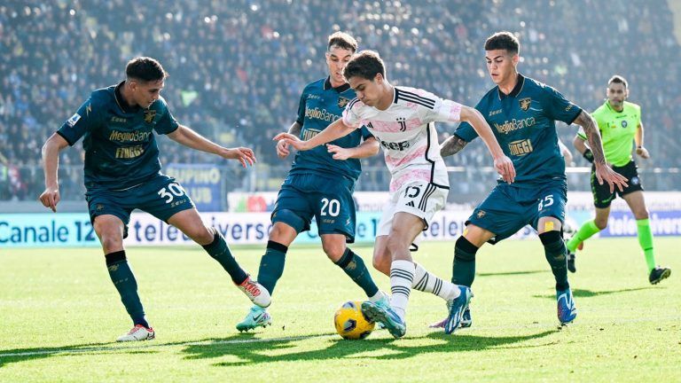 Juventus barrió a Frosinone y es semifinalista de la Copa Italia