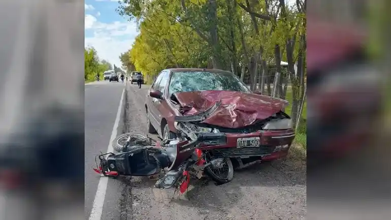 Un choque entre un auto y una moto en la Ruta 65 deja dos heridos ...
