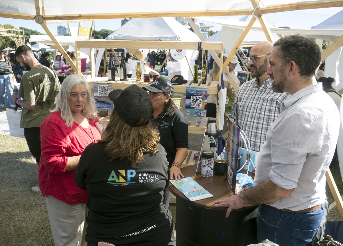 Para ello, la provincia participó de BIOFERIA, el evento de sustentabilidad más grande de Latinoamérica, en donde brindó información turística y se realizaron presentaciones, entre otras actividades.