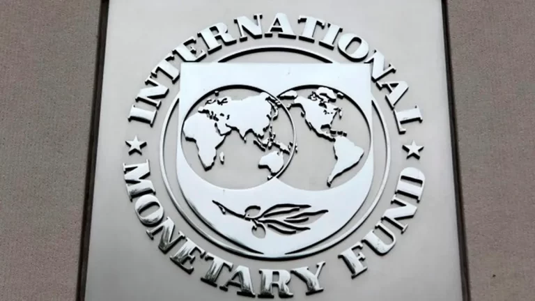 FMI proyecta una inflación del 45% para Argentina en 2025