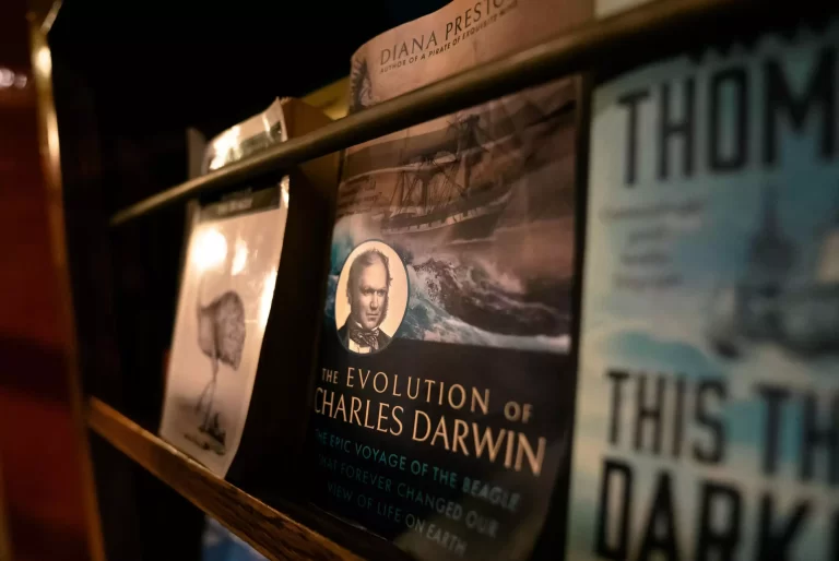 Casi 200 años después, recrean el viaje de Darwin a las Galápagos