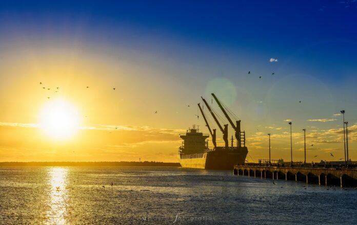 Avanza la obra de dragado en el Puerto de Comodoro Rivadavia