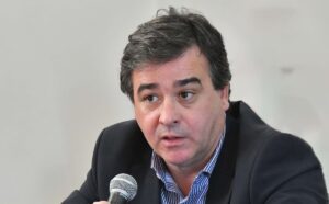 Provincia trabajará con los gremios estatales para disminuir las asimetrías salariales